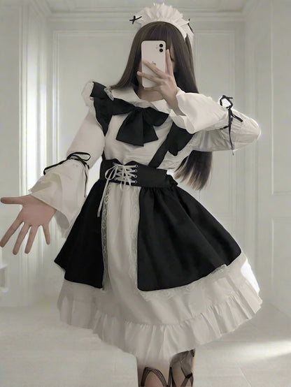 Tenue de serveuse de café kawaii