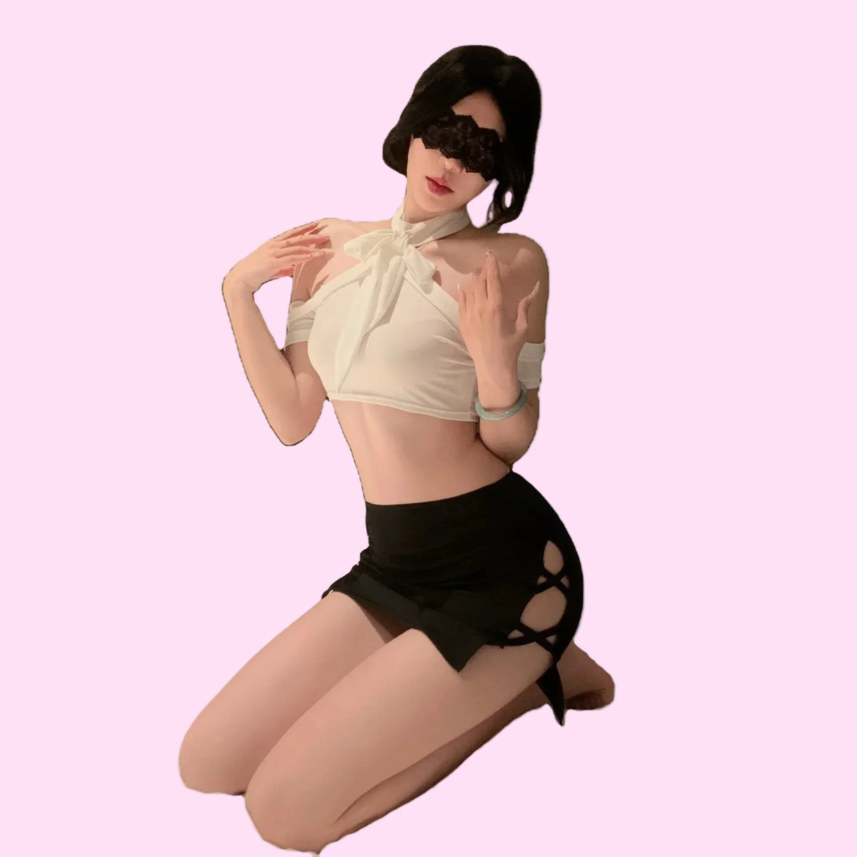 Seductive Ascetic Sexy No-take Hip-hugging Romantic Lingerie for Women on the Bed - One Size / Black